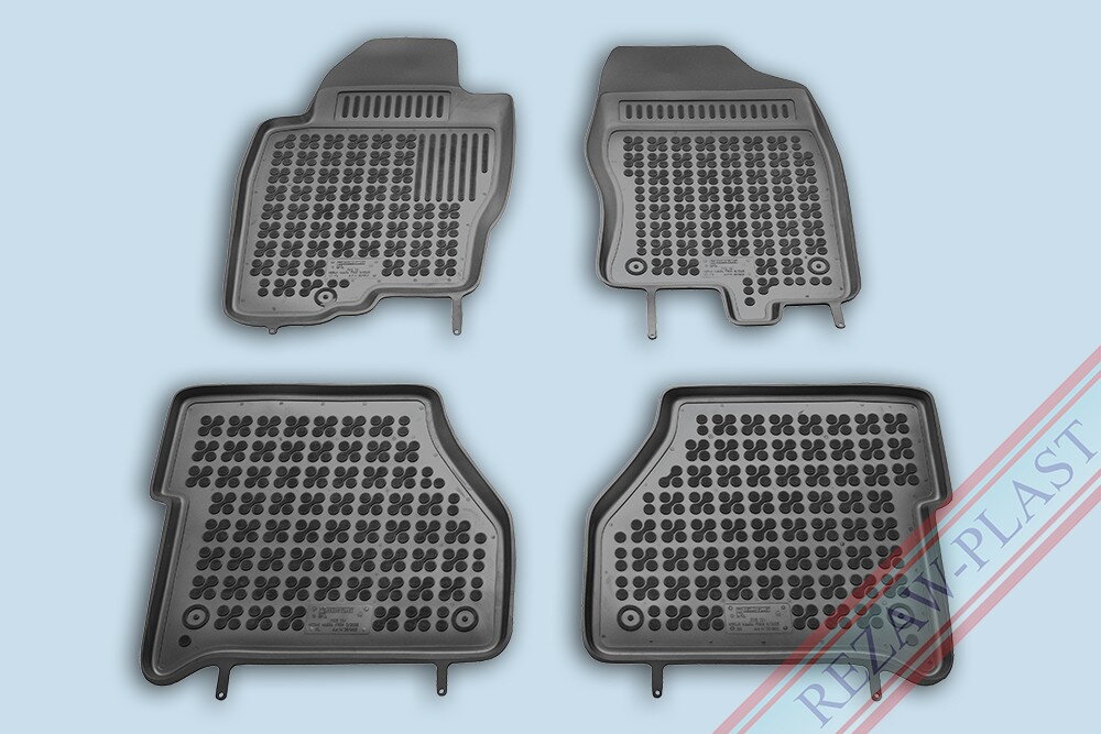 Autokoberce gumové Rezaw Plast Nissan Navara 2005-2010